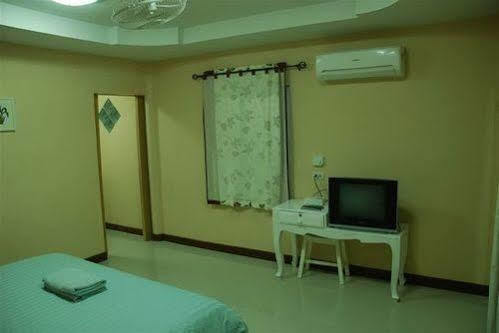 Baan Im Em Hotel Pattaya Exterior photo