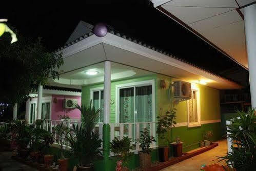 Baan Im Em Hotel Pattaya Exterior photo
